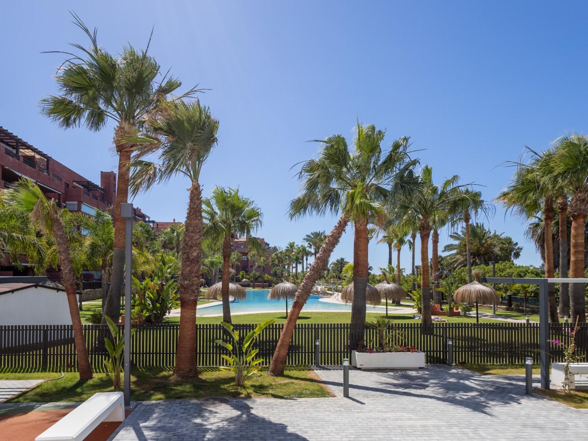 Homity Holidays - Playa Granada - Moriscos Ii Apartamento