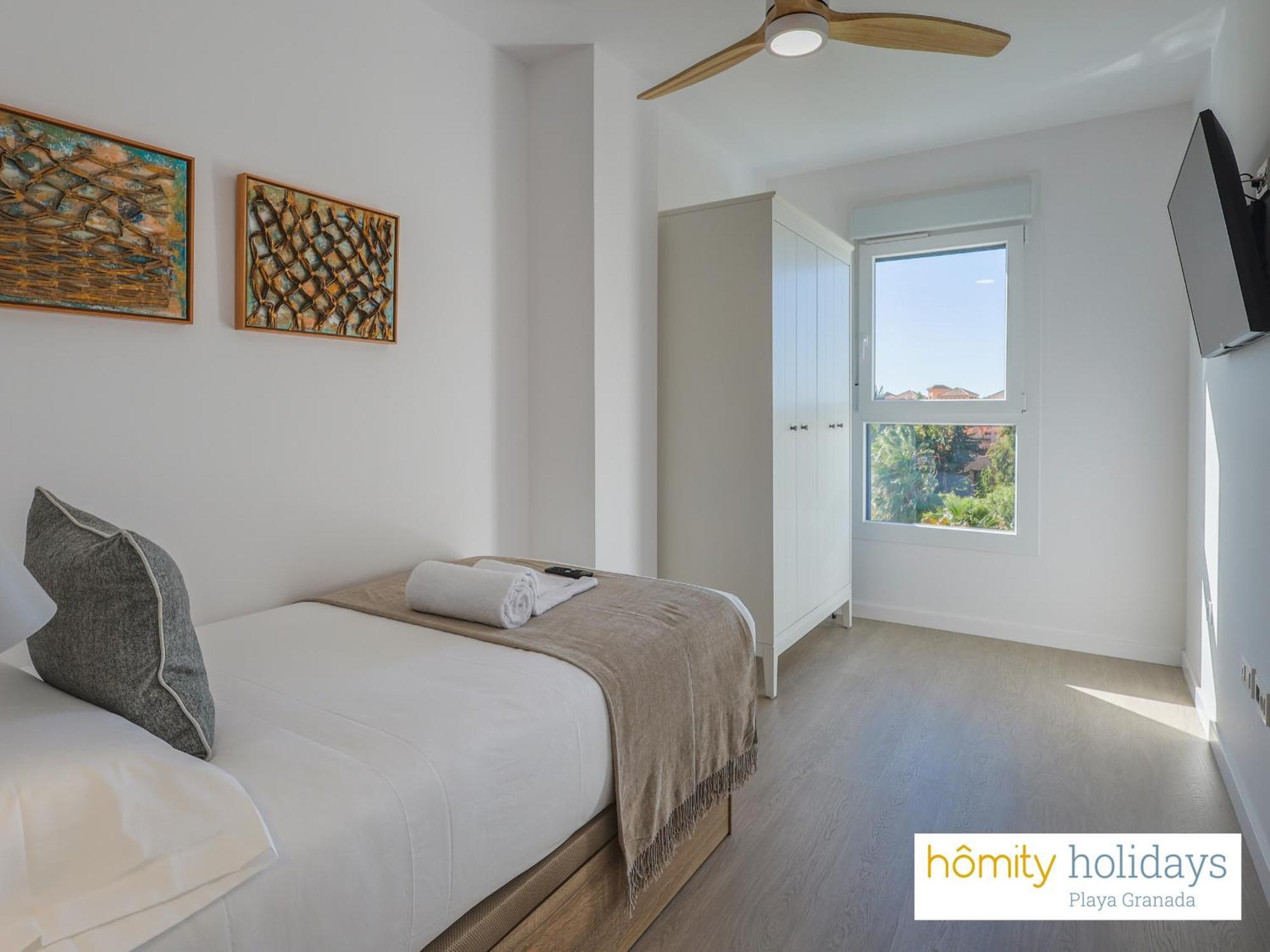 Homity Holidays - Playa Granada - Moriscos Ii